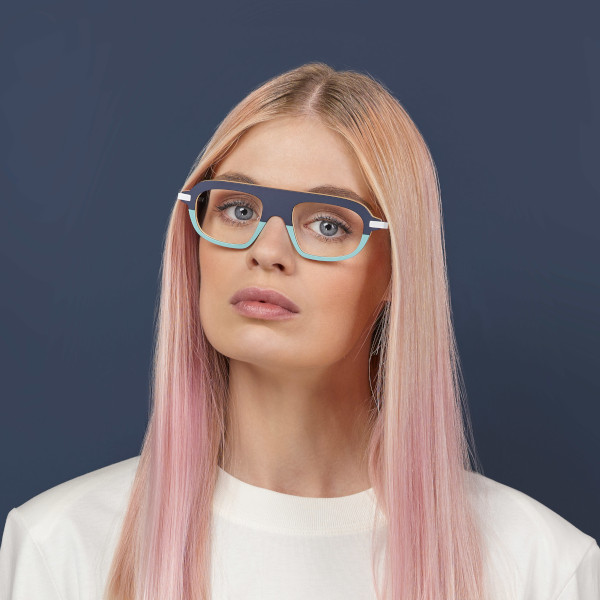 Votre spécialiste des lunettes créateur à Montpellier vous propose la monture pour femme Lucien de la marque Clément Lunetier